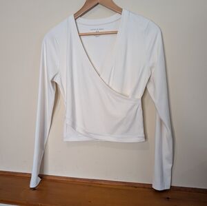 Harmony Balance White Wrap Front Long Sleeve Active Top Women’s Medium
